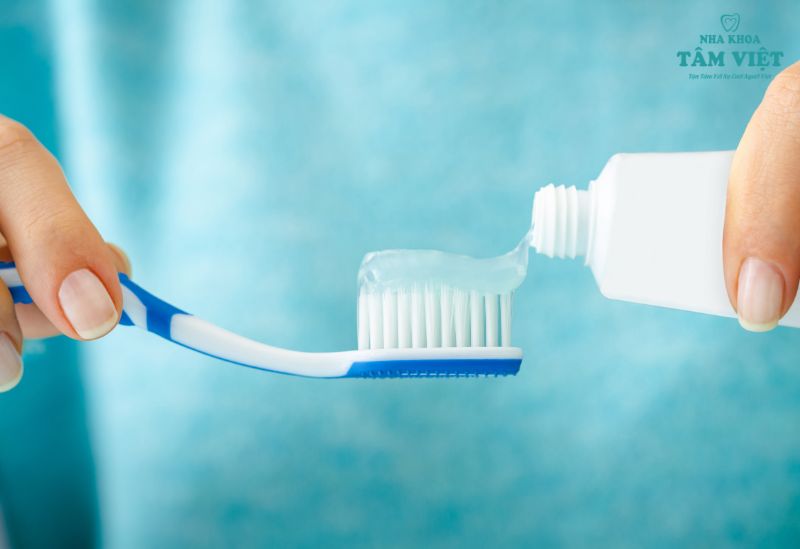 Răng sứ DDBio có tốt không? Ưu nhược điểm của DDBiO 5 Đánh răng hai lần mỗi ngày