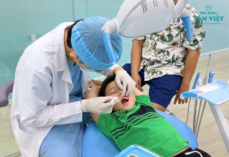 Có nên niềng răng cho trẻ em không và những điều cần biết 2 Có nên niềng răng cho trẻ em không?