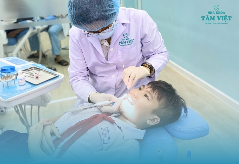 Mất răng có niềng răng được không và những điều cần lưu ý 4 Hãy đến nha khoa kiểm tra kỹ lưỡng