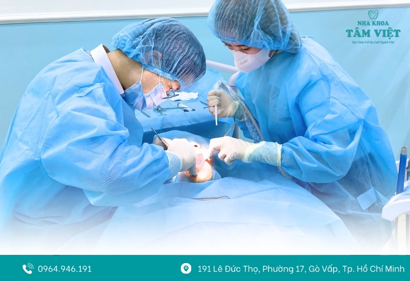 Gắn răng sứ khít sát, khớp cắn chuẩn xác