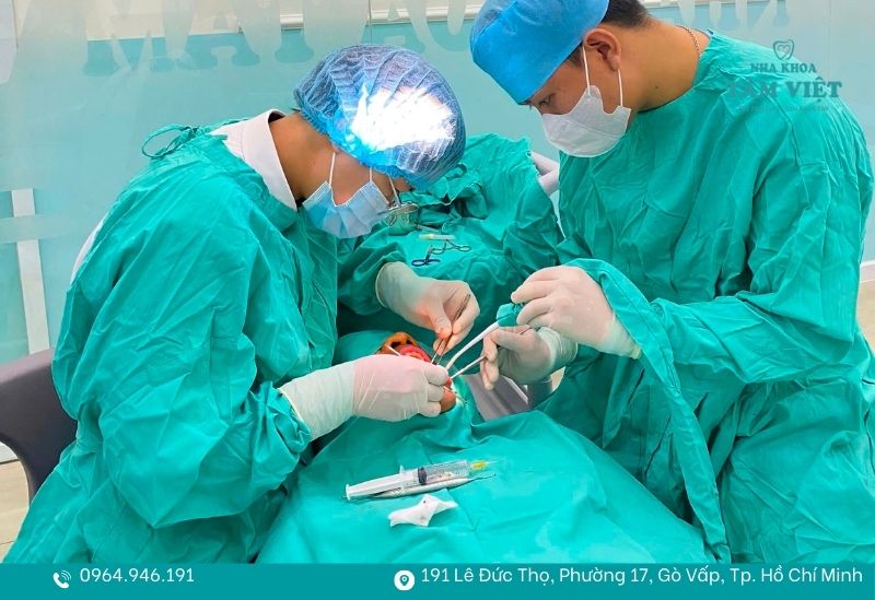 Nha khoa Tâm Việt nhổ răng an toàn