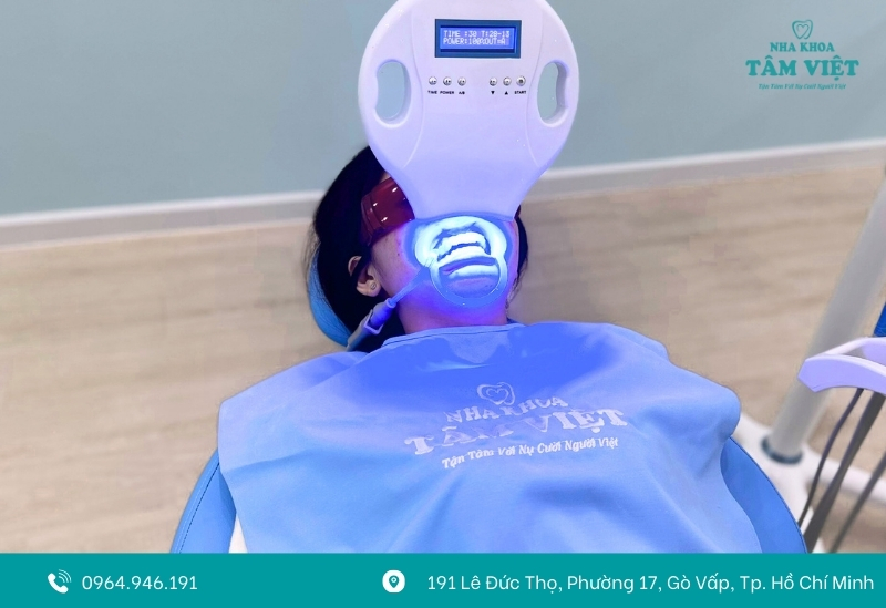 Tẩy trắng răng laser tại phòng khám