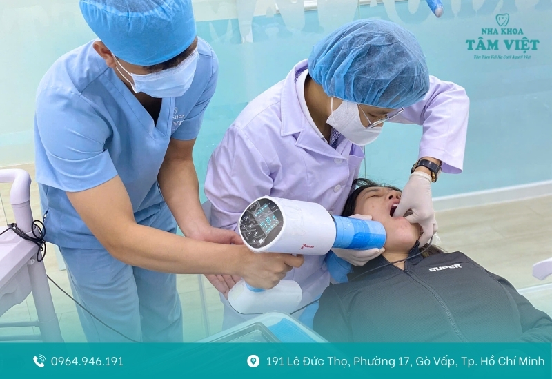 Tại sao bác sĩ thường không khuyến khích trồng lại răng khôn?
