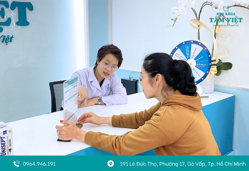 Đến thăm khám trực tiếp tại nha khoa
