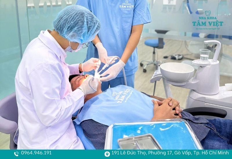 Trám răng cửa mẻ bao nhiêu tiền? Trám răng cửa có đau không? 2 Trám răng thẩm mỹ là phương pháp tiết kiệm