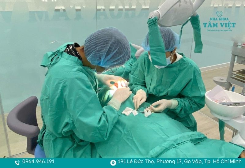 Bị nha chu có nên bọc răng sứ không hay chọn phương án khác? 5 Cấy ghép implant