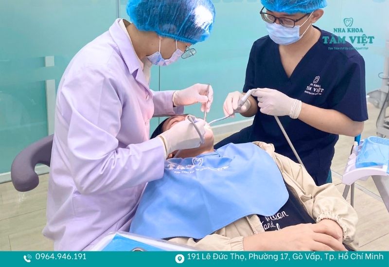 Niềng răng thẩm mỹ không đau TPHCM an toàn, nhẹ nhàng 3 Đội ngũ bác sĩ chuyên gia chỉnh nha