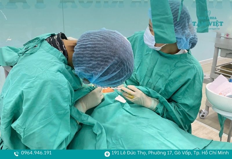 Giải đáp viêm nha chu có trồng răng implant được không 5 Quá trình trồng răng implant