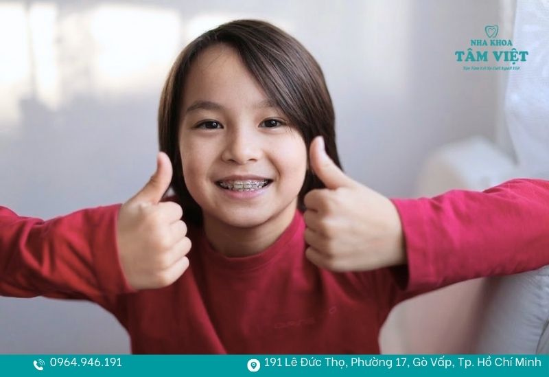 15 tuổi niềng răng bao lâu để răng đều và ổn định? 4 Theo dõi tình trạng răng miệng thực tế của trẻ