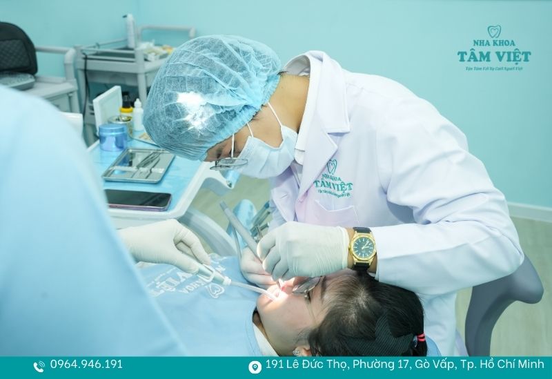 Răng sứ bị hôi miệng phải làm sao để hết mùi khó chịu? 6 Tái khám nha khoa định kỳ