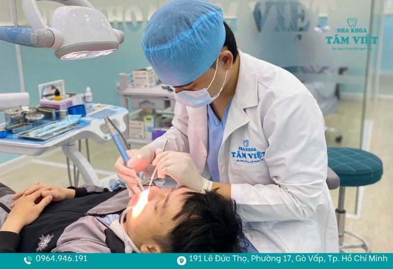 Lấy cao răng bằng sóng siêu âm tại nha khoa Tâm Việt