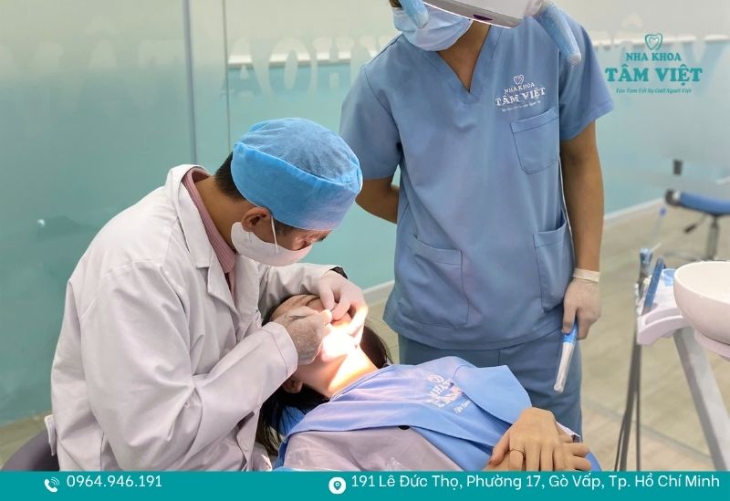 Nhổ răng khôn có cần khâu không? Những điều bạn nên biết 3 Quá trình nhổ diễn ra nhanh hơn đối với những trường hợp đơn giản