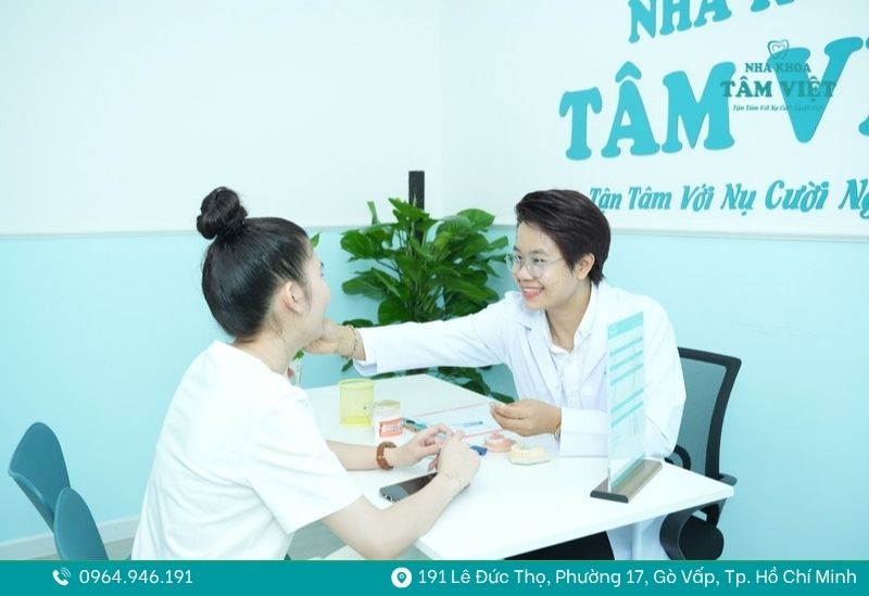 Tẩy trắng răng giá bao nhiêu? Bảng giá và lưu ý khi thực hiện 5 tẩy trắng răng giá bao nhiêu 5